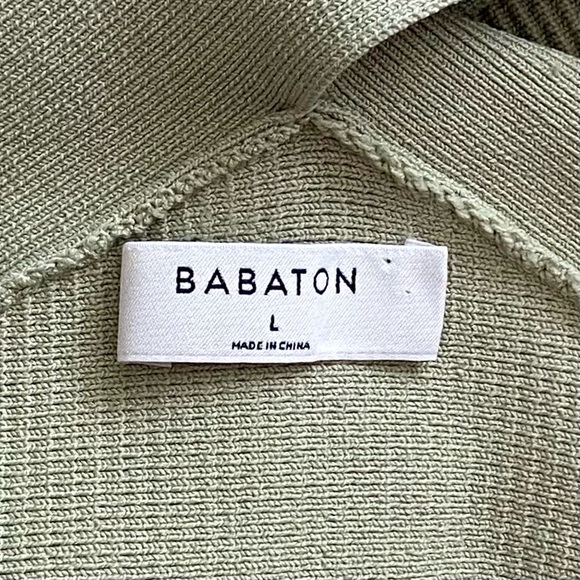 Aritzia Sculpt Knit criss-cross cropped tank top. 💚 - Picture 4 of 5